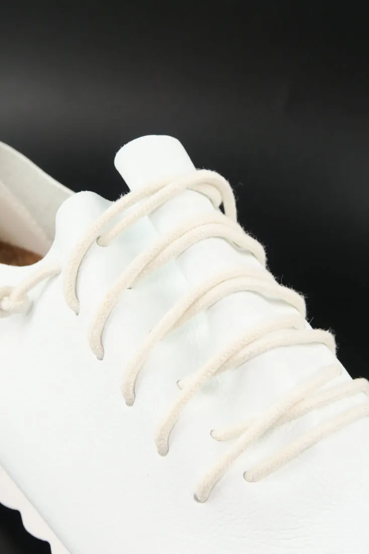 รองเท้าผ้าใบหนังแท้ สไตล์สปอร์ต - Minimalist Style Faux Leather Lace Up Canvas Shoes