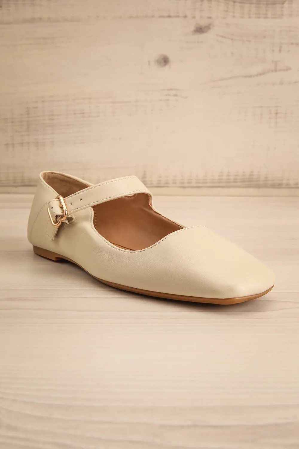 Coma Beige | Square Toe Mary Jane Flats