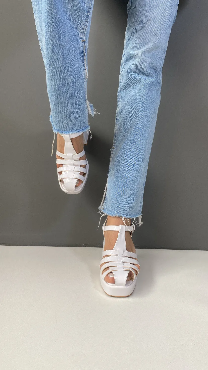 DSM White leather low platform summer women's shoe by Zoen - Oosterhout