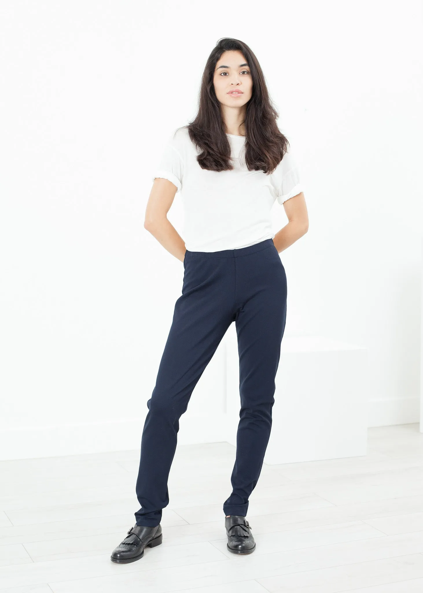 Easy Slim Pant in Navy - More Choice