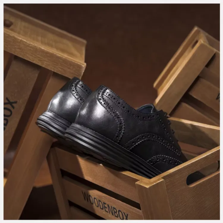 Men's Casual Oxford Vegan Leather Shoes with Wingtip | Eco-Friendly Materials