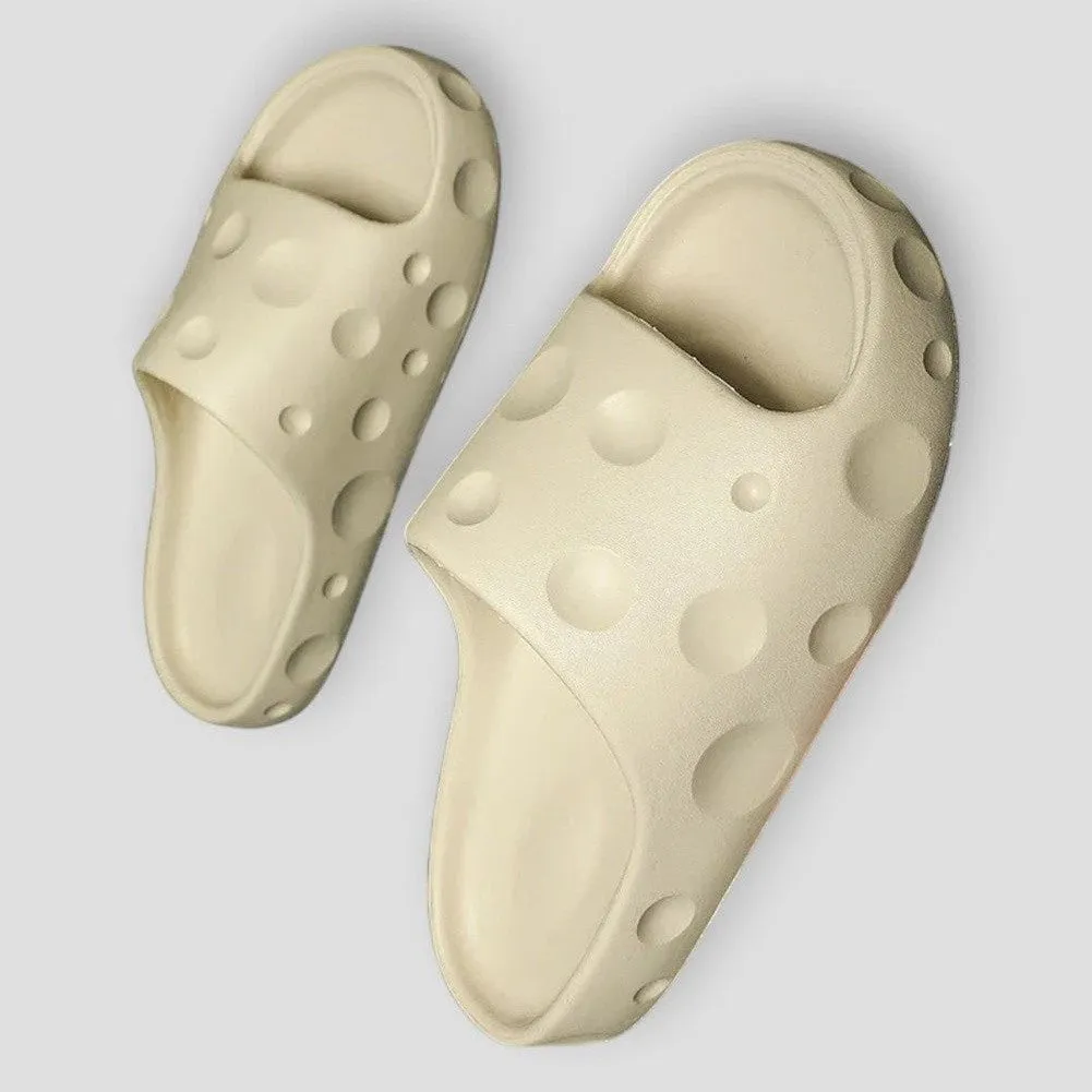 Moon Madrid Albany Cheese Slippers