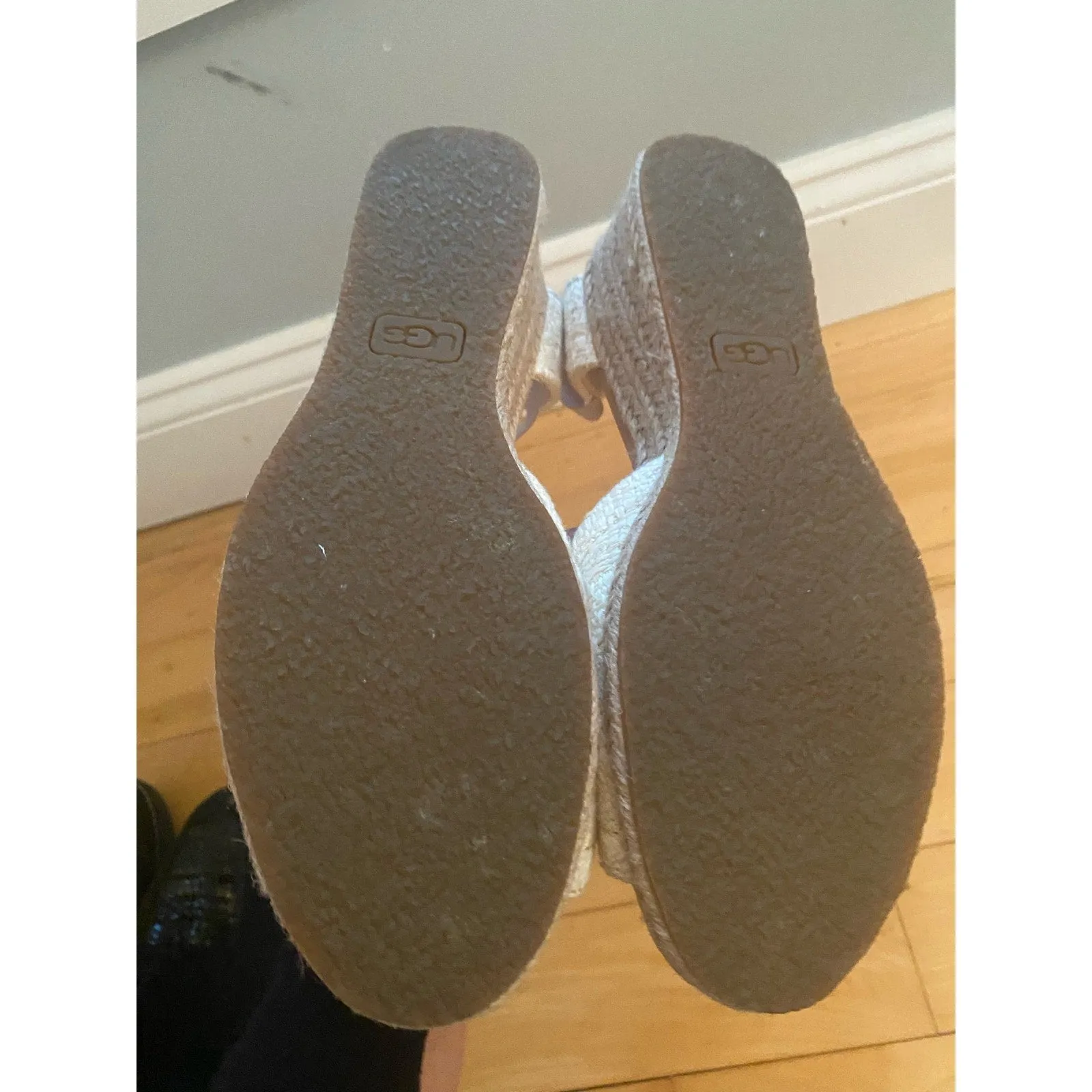 NWOB Ugg Fabric Espadrilles Size 8