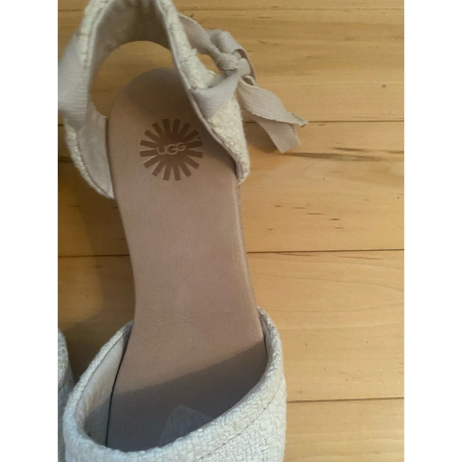 NWOB Ugg Fabric Espadrilles Size 8