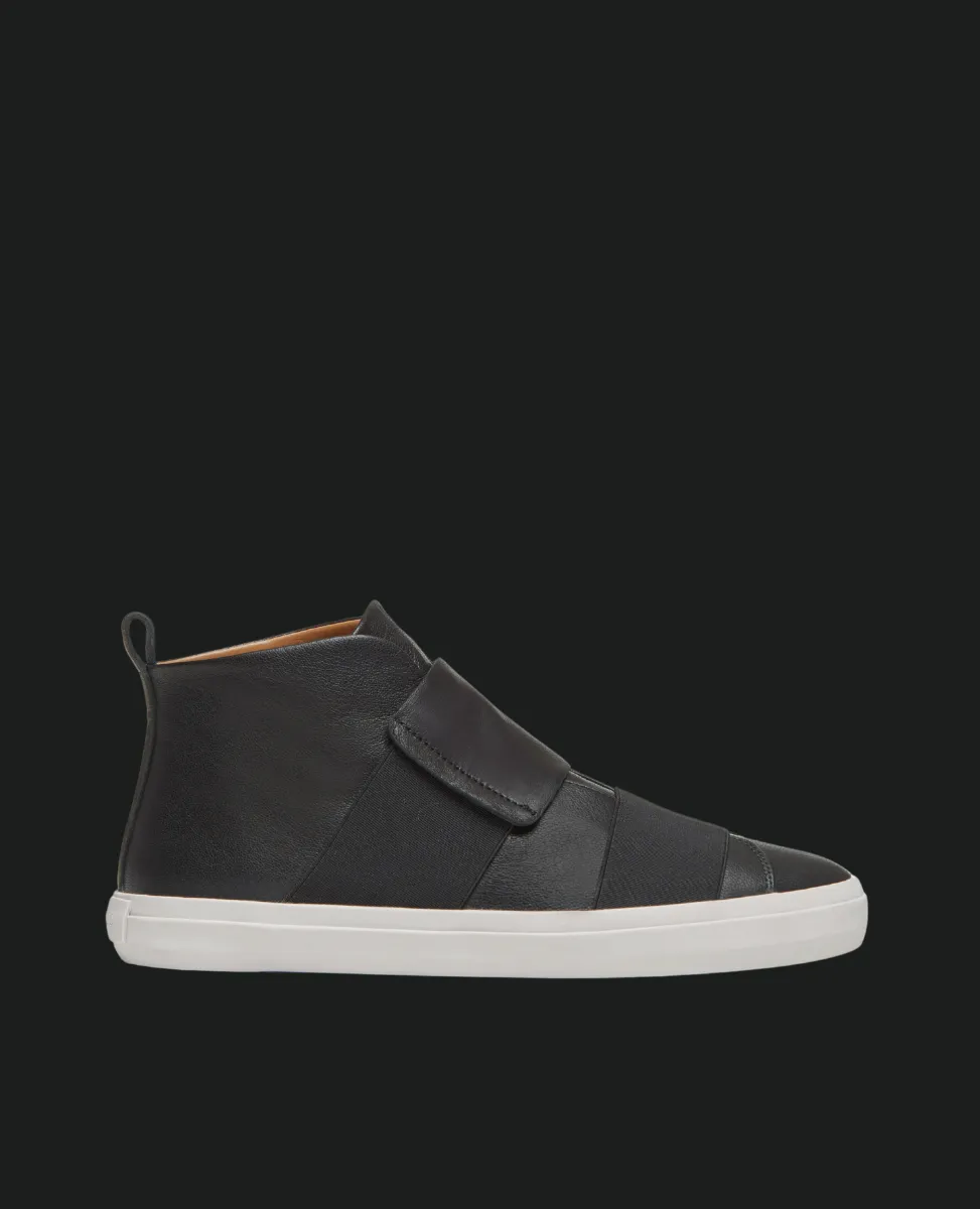 Opa High-Top Sneaker