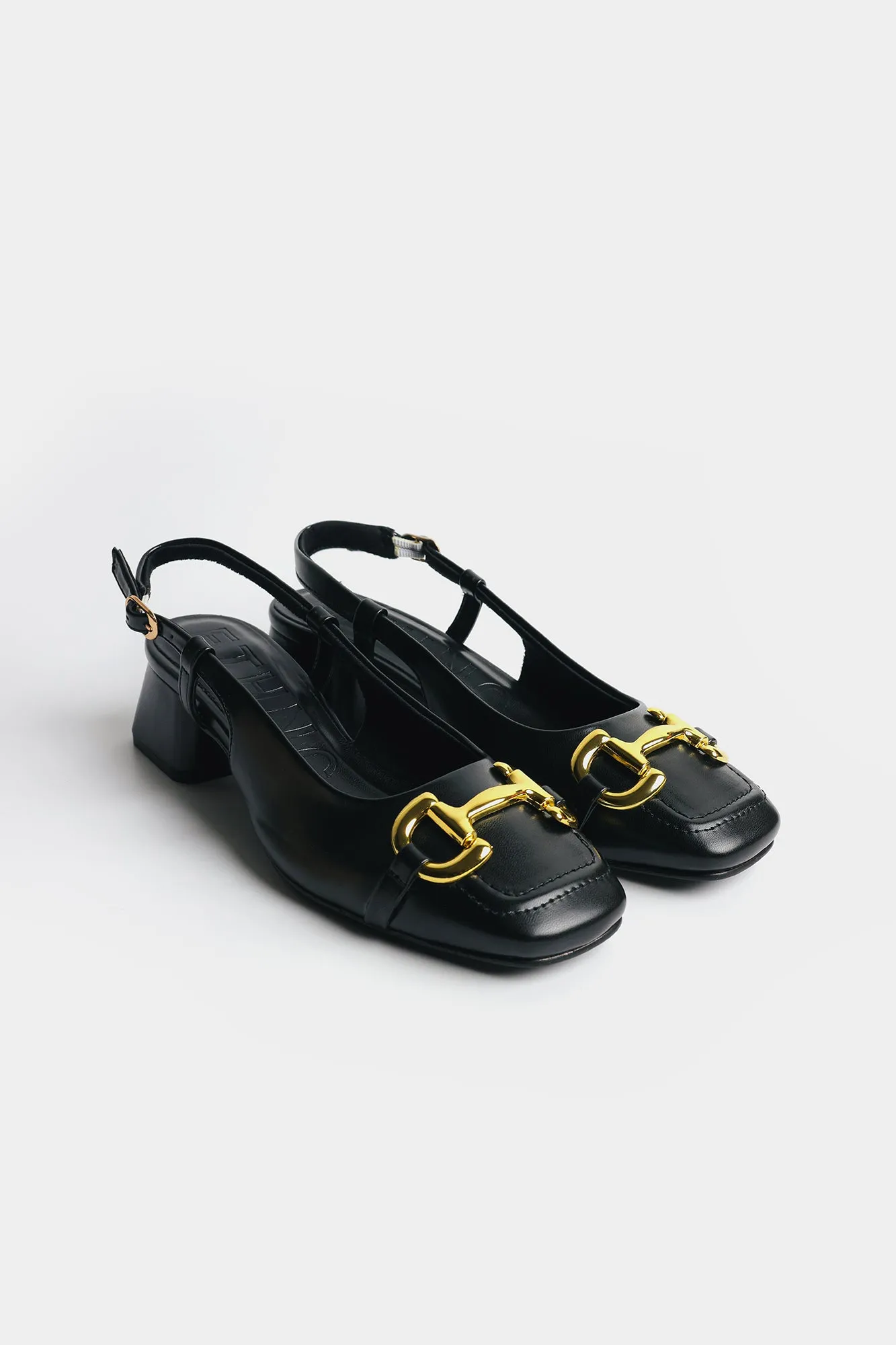 SANDAL (E0677/109/901)