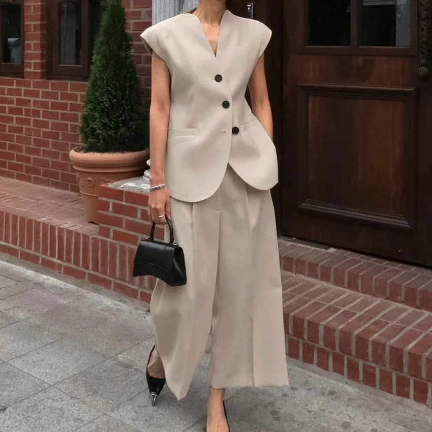 Trend4us Minimalist Sleeveless Blazer and Wide-Leg Trouser Set
