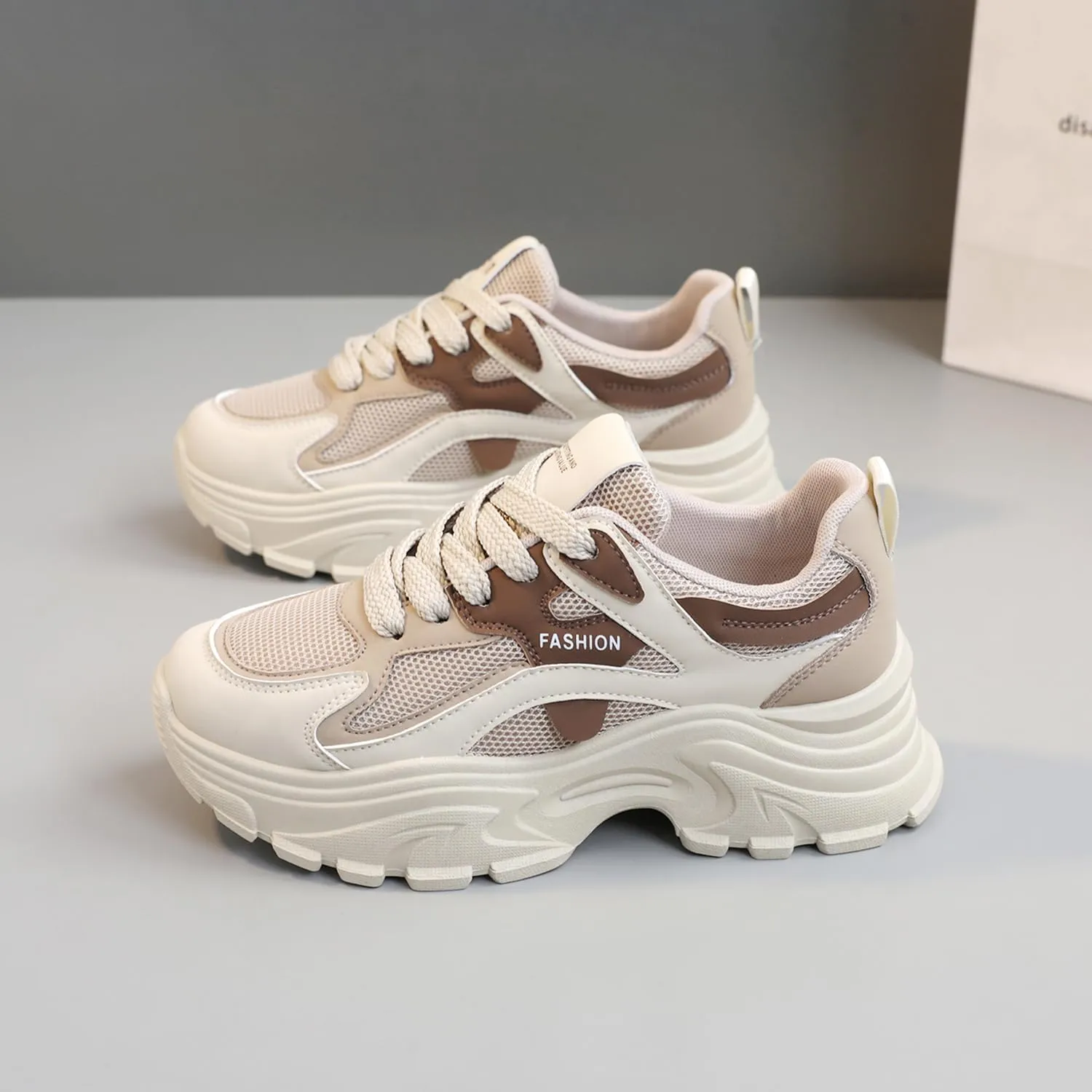 Women's Fashion Platform Sneakers Lace Up Chunky Sneakers Lightweight Mesh Casual Dad Shoes