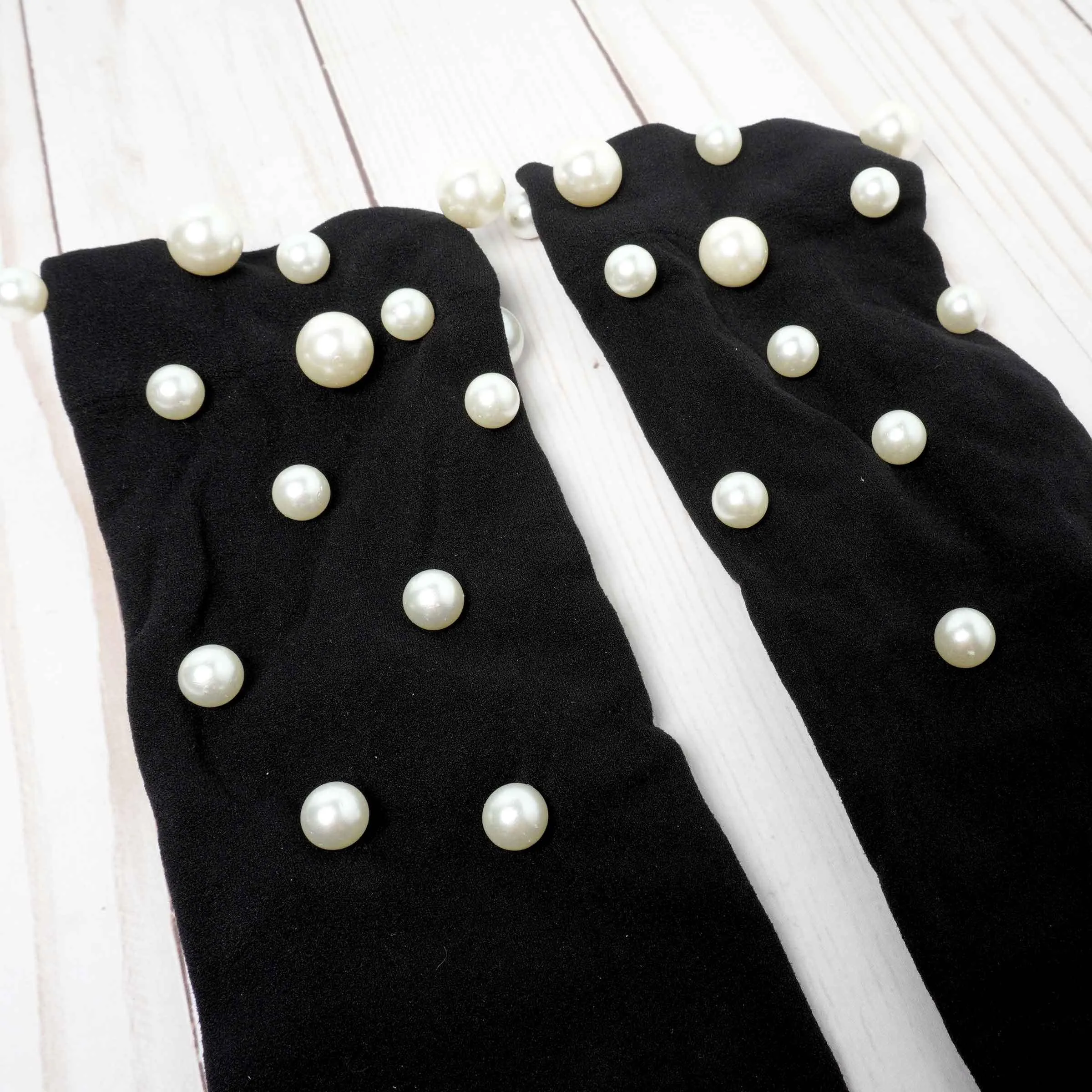 Women's Pearl Studs Embroidered Fashion Socks
