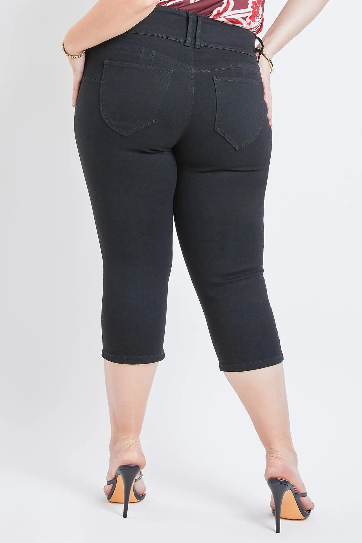Women's Plus Size WannaBettaButt  Cropped  3-Button Capri Sustainable