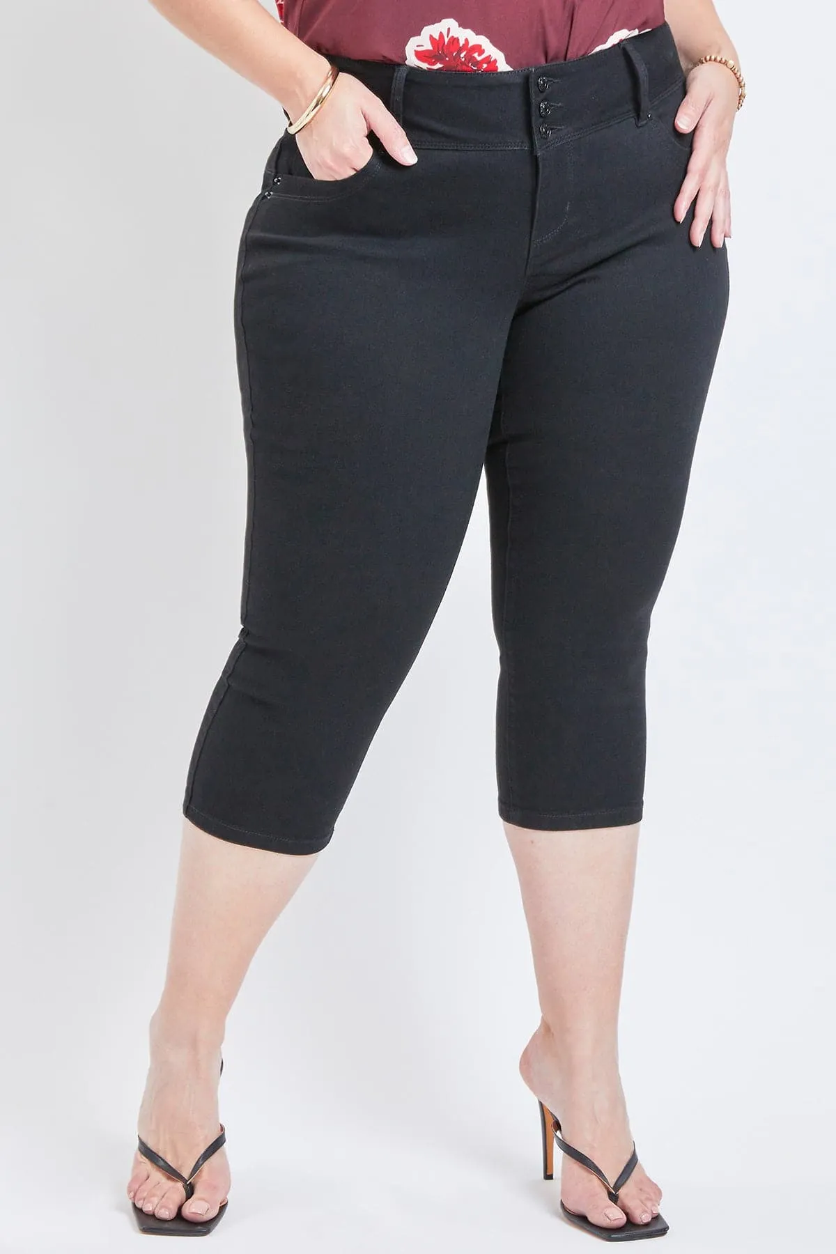 Women's Plus Size WannaBettaButt  Cropped  3-Button Capri Sustainable